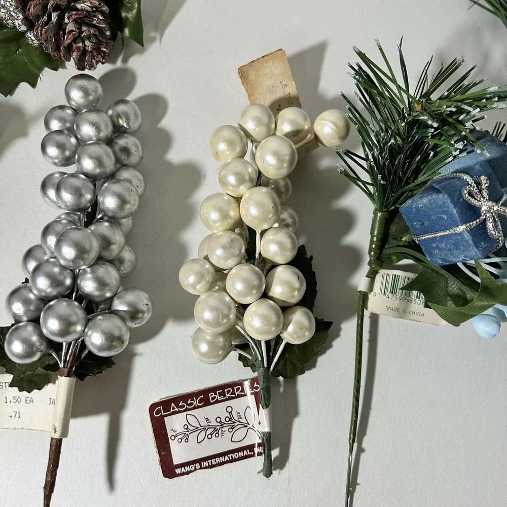 Lot of 8 Vintage Christmas Floral‎ Stems Michaels Decor Winter Holiday Greenery